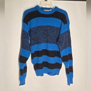 Westchester Classics Cozy Blue and Black Crewneck Sweater